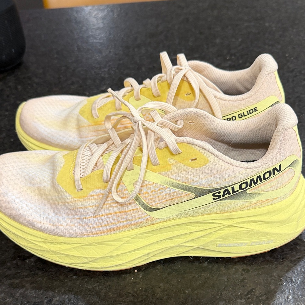 Salomon Women's Cream and Yellow Athletic Shoes